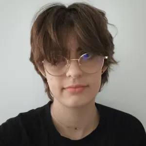 Élève de Terminale qui peut aider sur certaines matières.