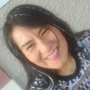 femme de menagé ; gentil, aime les animaux