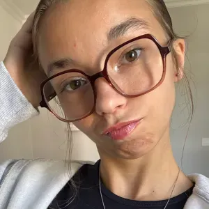 Étudiante en psychologie, cherche à aider un(e) petit(e)