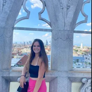 Baby-sitter disponible à Paris 20e et ses alentours