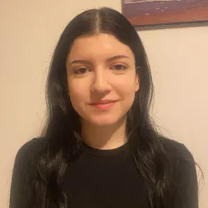 Baby-sitter sérieuse et attentionnée