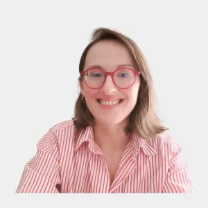 Professora certificada. Dou aulas a adolescentes e adultos.