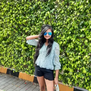 Science tutor available (English)