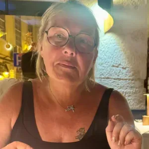 Femme de ménage sur lamballe bureau entreprise 