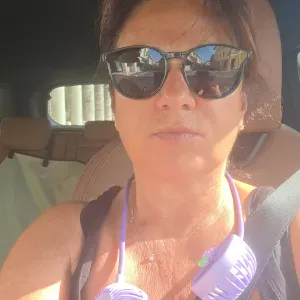 Cerco Signora solo per stiro