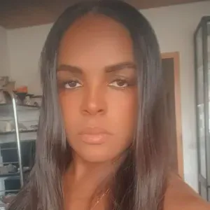 Babysyter Fabiana Purificação 