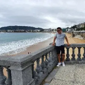 Puesto para cuidador de mascotas en Ribaforada