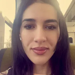 Dame de compagnie aide a lever et couché 