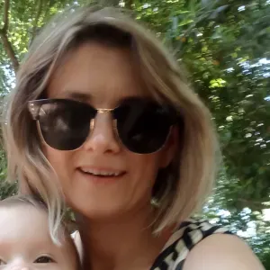 Procura de Uma babysitter 