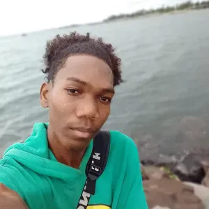 Aide ménagèr au Nantes depuis à Madagascar 