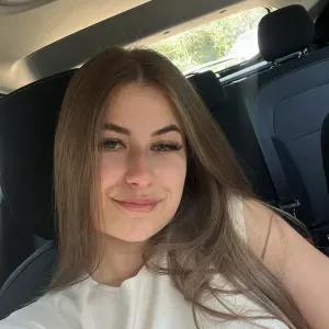 Babysitter e pet sitter de confiança na Fuzeta e arredores!