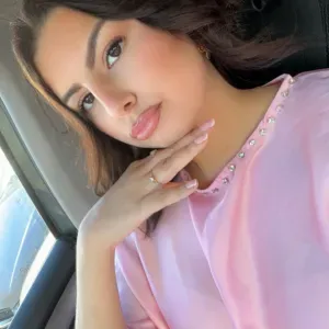 Aide à domicile pour des personnes âgés prendre soin d'eux 