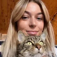 Mélina, nouvelle pet-sitter à Lyon :)
