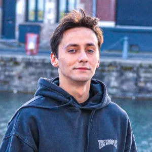 Pet-sitter à Paris en manque de compagnon de ballade