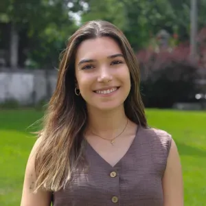 📚 O sua próxima super-explicadora do ensino básico! ✨