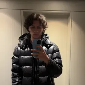 Je recherche une femme de ménage.