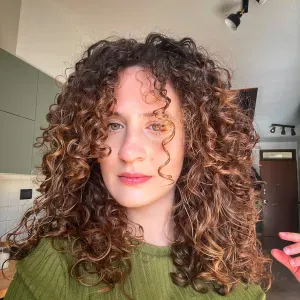 Addetta alle pulizie Luino e dintorni