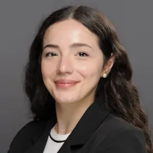 Diplômée école de co,  expérimenté aide devoirs/baby