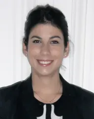 Baby-sitter expérimentée recherche gardes dans le 18eme