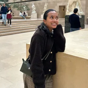 Niñera con experiencia, responsabilidad y compromiso Paris!