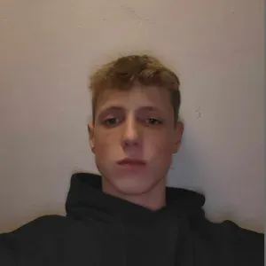 Baby-sitter fiable et attentif | sécurité et amusement