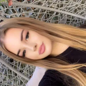 Je suis toujours disponible pour répondre à vos messages.