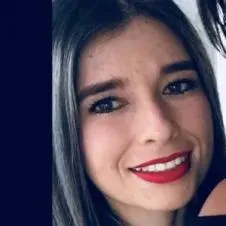 Bonjour, je m'appelle Monica Alvaran, j'ai 34 ans, je suis c