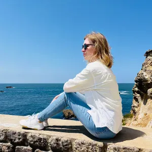 Baby-sitter expérimentée à domicile 