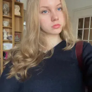 Étudiante de 18 ans pour l'aide aux devoirs à Houilles !