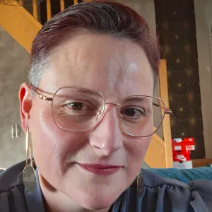 Femme de menage aide a la personne