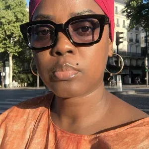 Un Ange disponible pour vous aider 