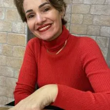 Babysitter com experiência em lisboa na linha de cascais .