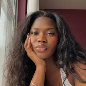 Committed tutor looking for a job 