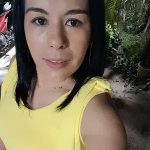 Signora referenziata per assistenza anziani e pulizie 