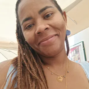 Sou Clenildes a procura de emprego nessa área