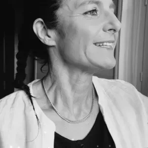 Aide soignante , aide familiale, art thérapeute, 