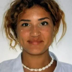 Professeure particulière à Narbonne