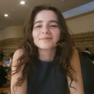 Étudiante en khâgne propose soutien scolaire