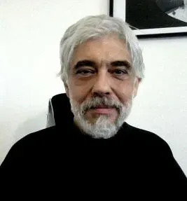 Procura-se uma empregada doméstica