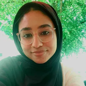 Liebevolle Babysitterin mit flexiblem Zeitplan