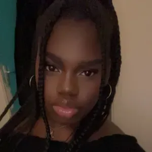 Baby sitter expérimentée auprès de ma famille