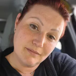 Je recherches une nounou pour les 2 garçons.