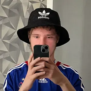 Baby-sitter disponible en août et très motivé !