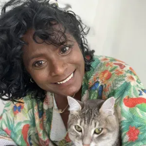  Femme de ménage  sympathique 