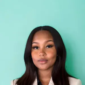 Élève en école d'ingénieur donne cours