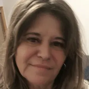 Cuidadoro e companhia durante a noite para pessoas de idade