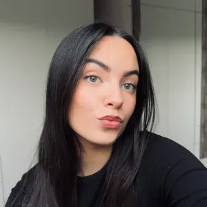 Baby-sitter expérimentée et disponible 