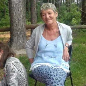 Cherche à garder des enfants préparation des repas 