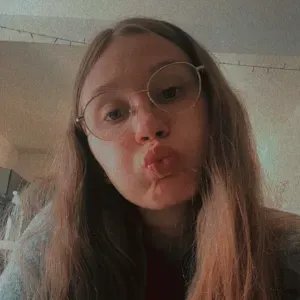 Baby-sitter semi experte à Binche 