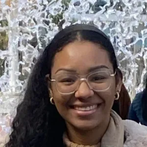  Babysiter disponível em Lisboa 